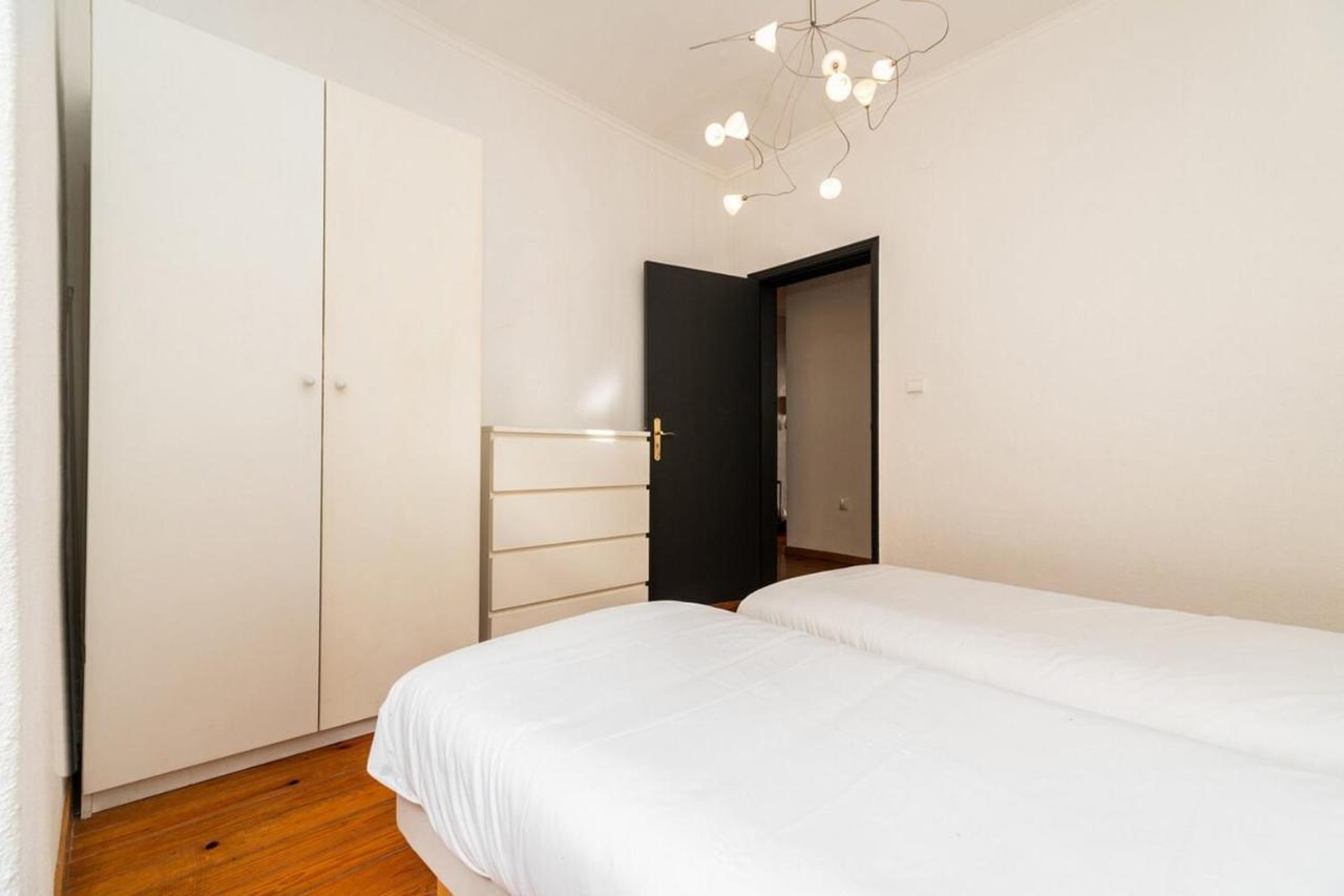 Charming 2 Bedroom Apartment Next To Praca Da Figueira ลิสบอน ภายนอก รูปภาพ