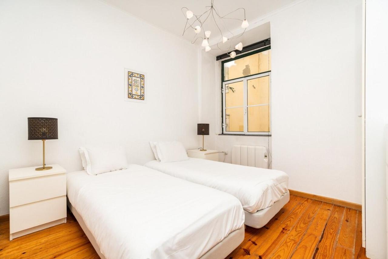 Charming 2 Bedroom Apartment Next To Praca Da Figueira ลิสบอน ภายนอก รูปภาพ